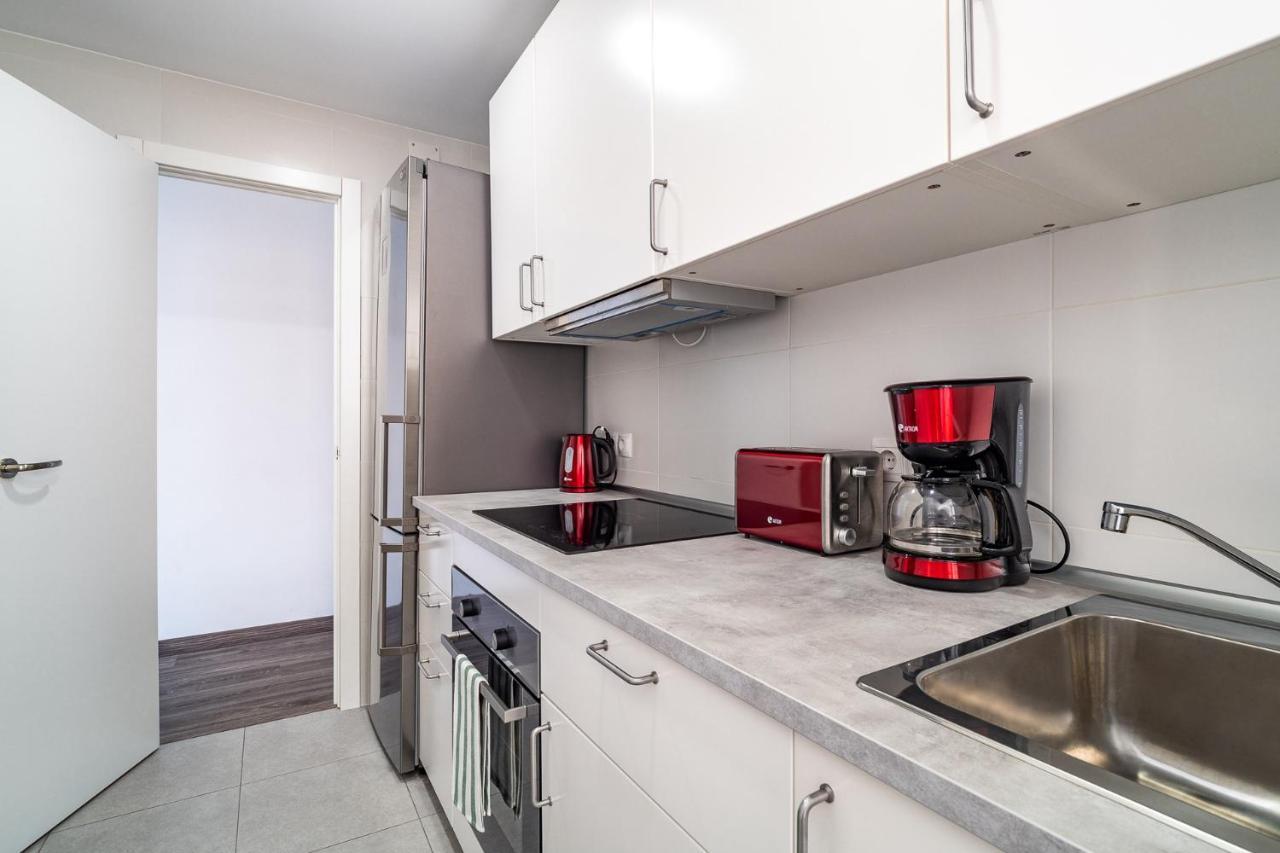 Lovely Apartment Barca 2 산트 아드리아 데 베소스 외부 사진