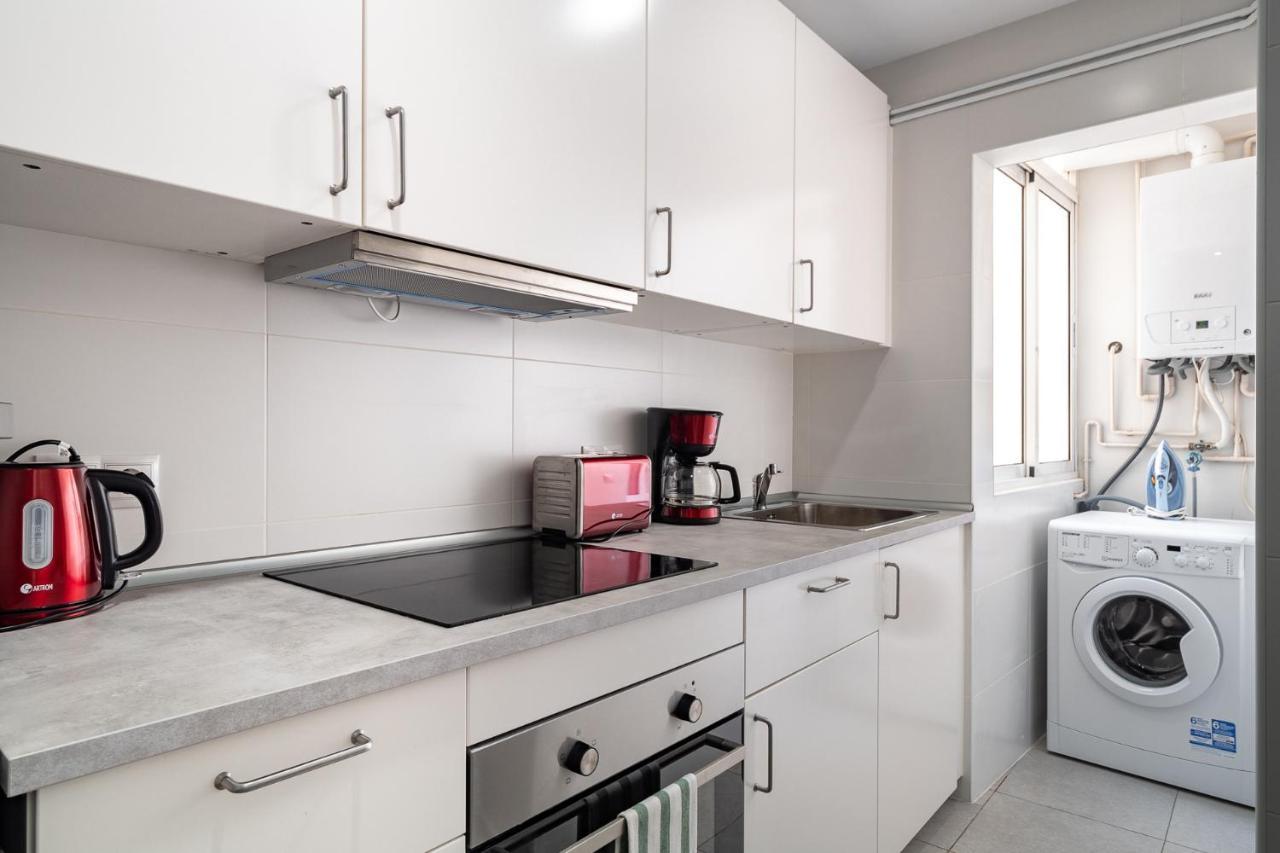 Lovely Apartment Barca 2 산트 아드리아 데 베소스 외부 사진
